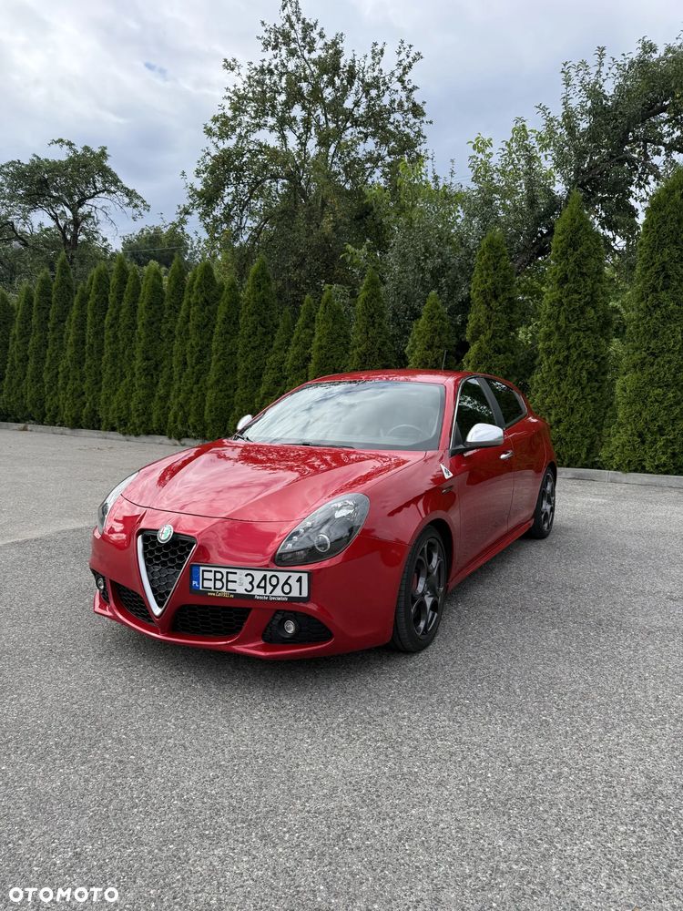 Alfa Romeo Giulietta 1750 TBi Quadrifoglio Verde - 1