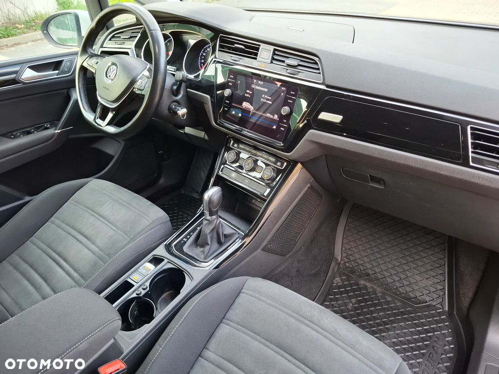 Volkswagen Touran 2.0 TDI SCR DSG Highline - 17