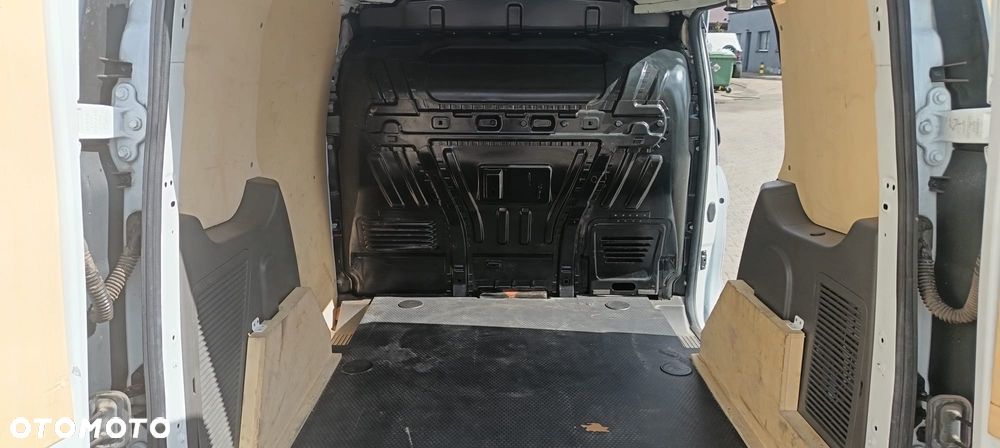 Ford transit connect - 14