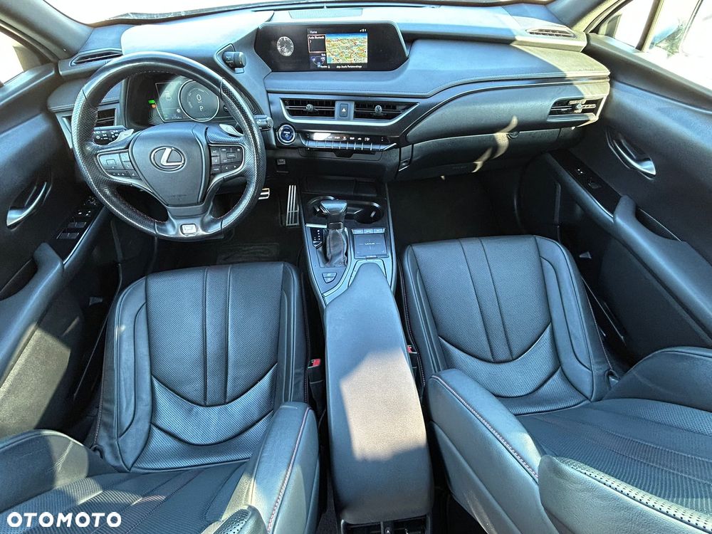 Lexus UX 250h F SPORT - 14