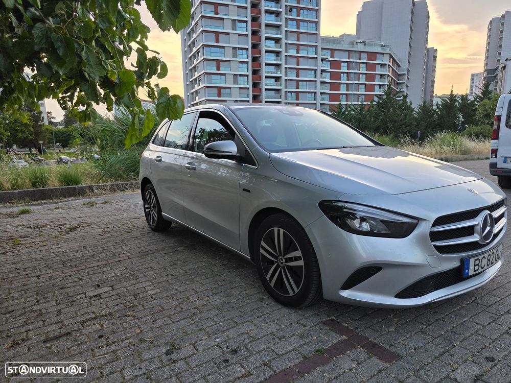 Mercedes-Benz B 250 e 8G-DCT - 12