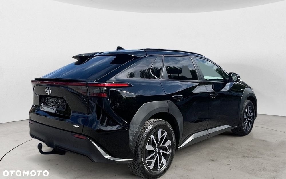 Toyota bZ4X X-MODE Lounge - 2