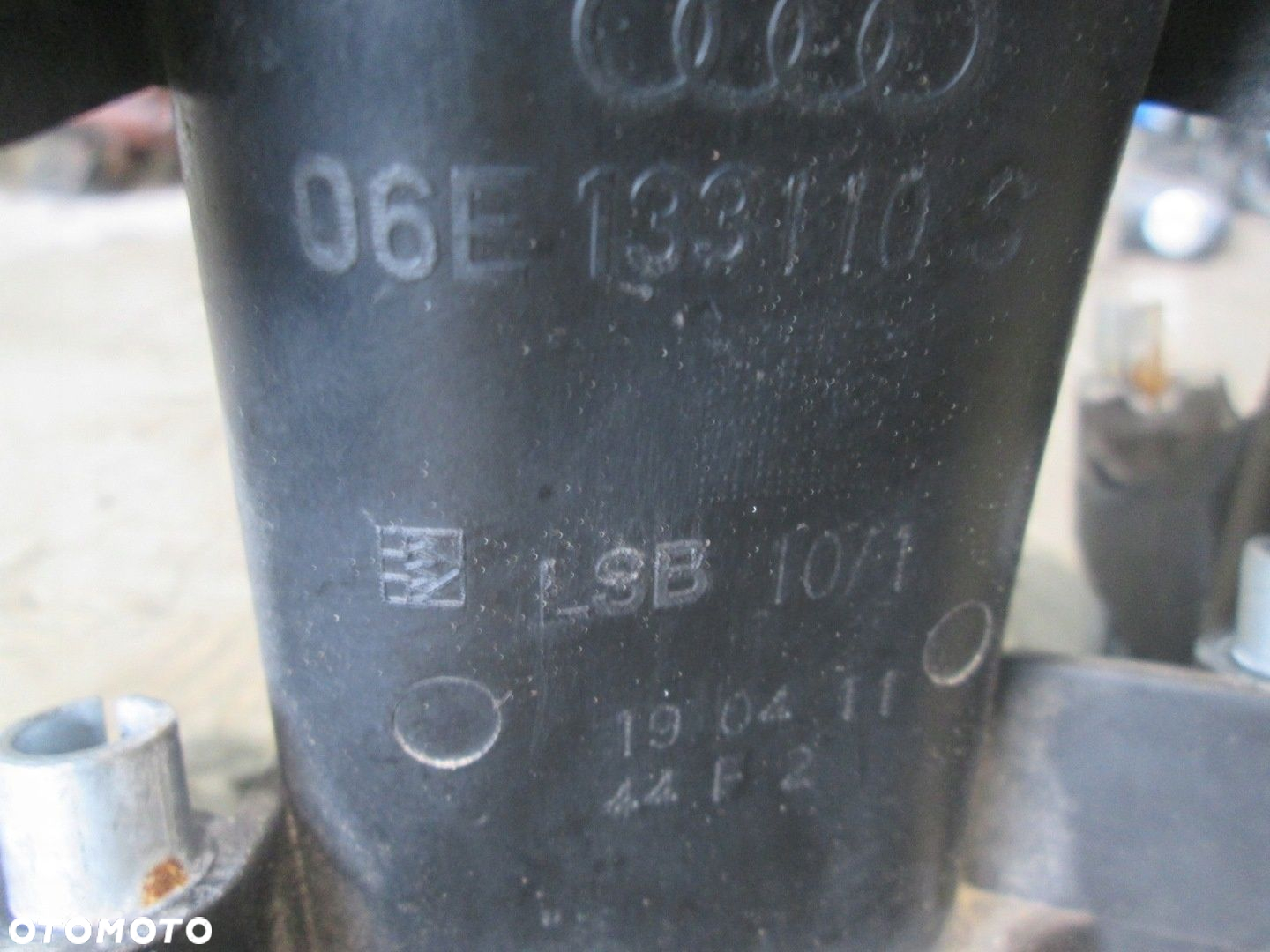 KOLEKTOR SSĄCY AUDI A4 B8 A5 8T 3.2 FSI 06E133110S - 4