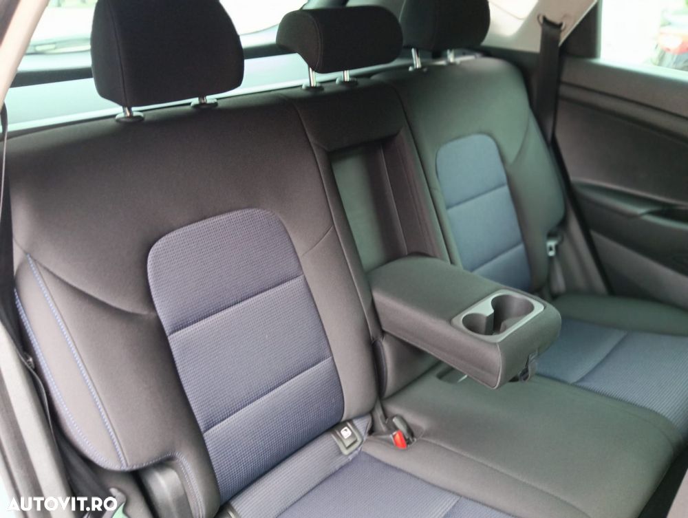 Hyundai Tucson blue 1.7 CRDi 2WD DCT Style - 12