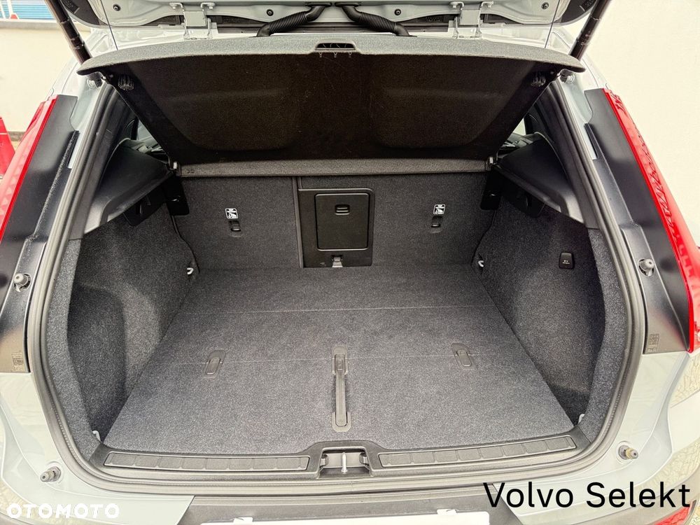 Volvo XC 40 - 30