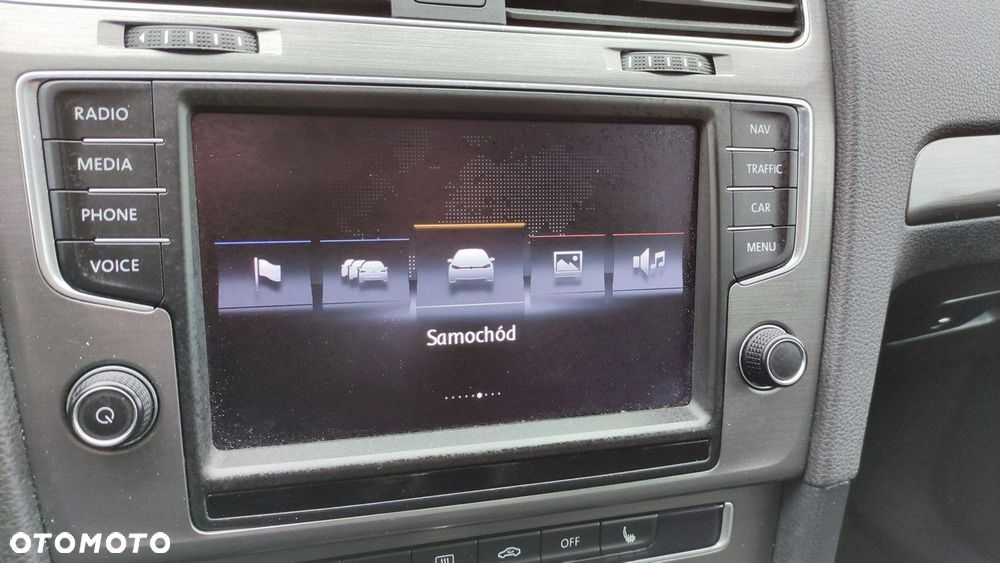 Volkswagen Golf 2.0 TDI (BlueMotion Technology) Comfortline - 38