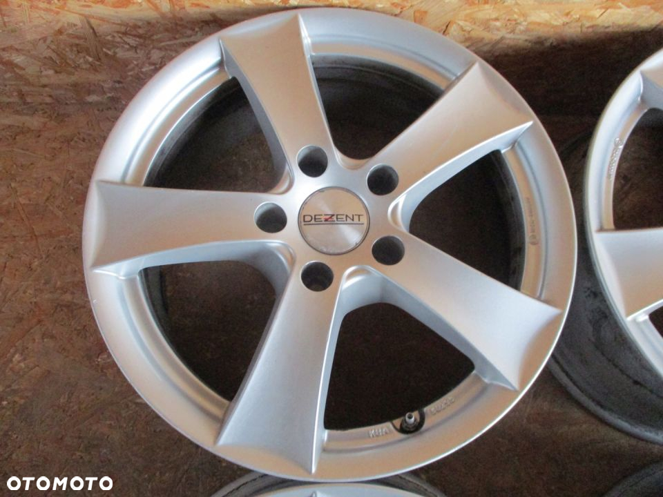 FELGI ALUMINIOWE DEZENT 7,5X17 ET32 5x120 - 7