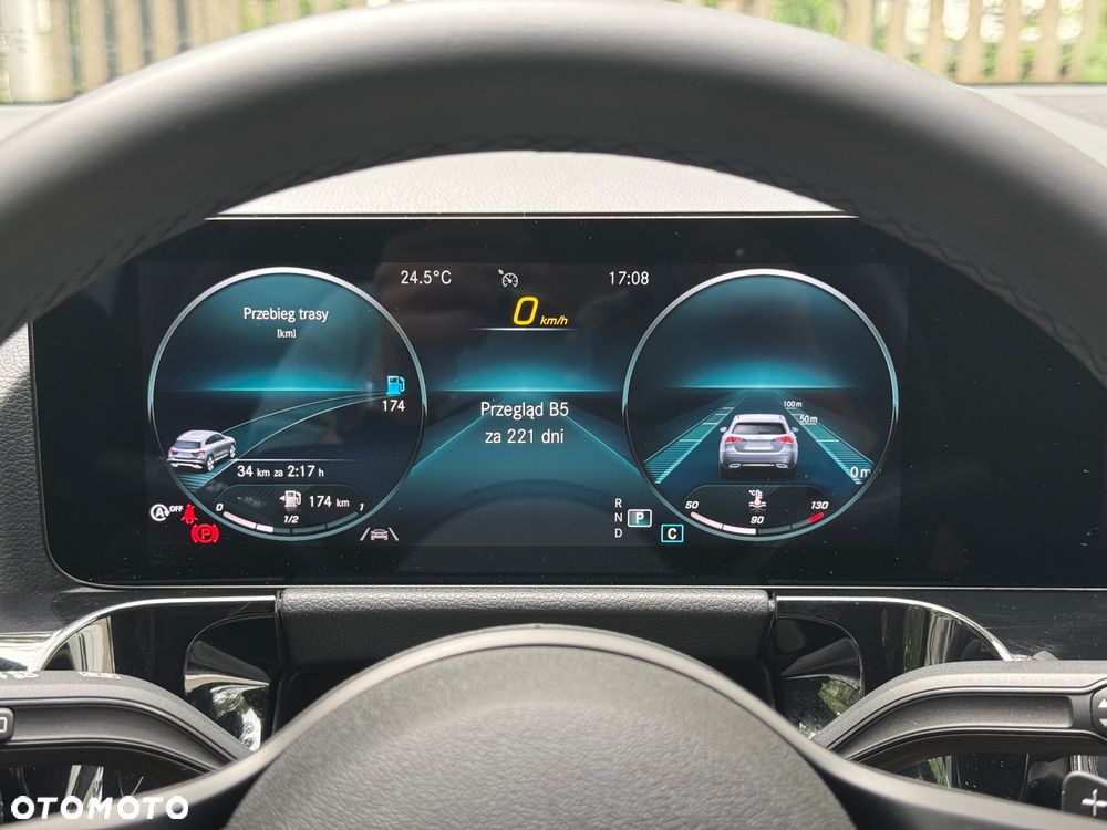 Mercedes-Benz GLA 180 d Business Edition - 20