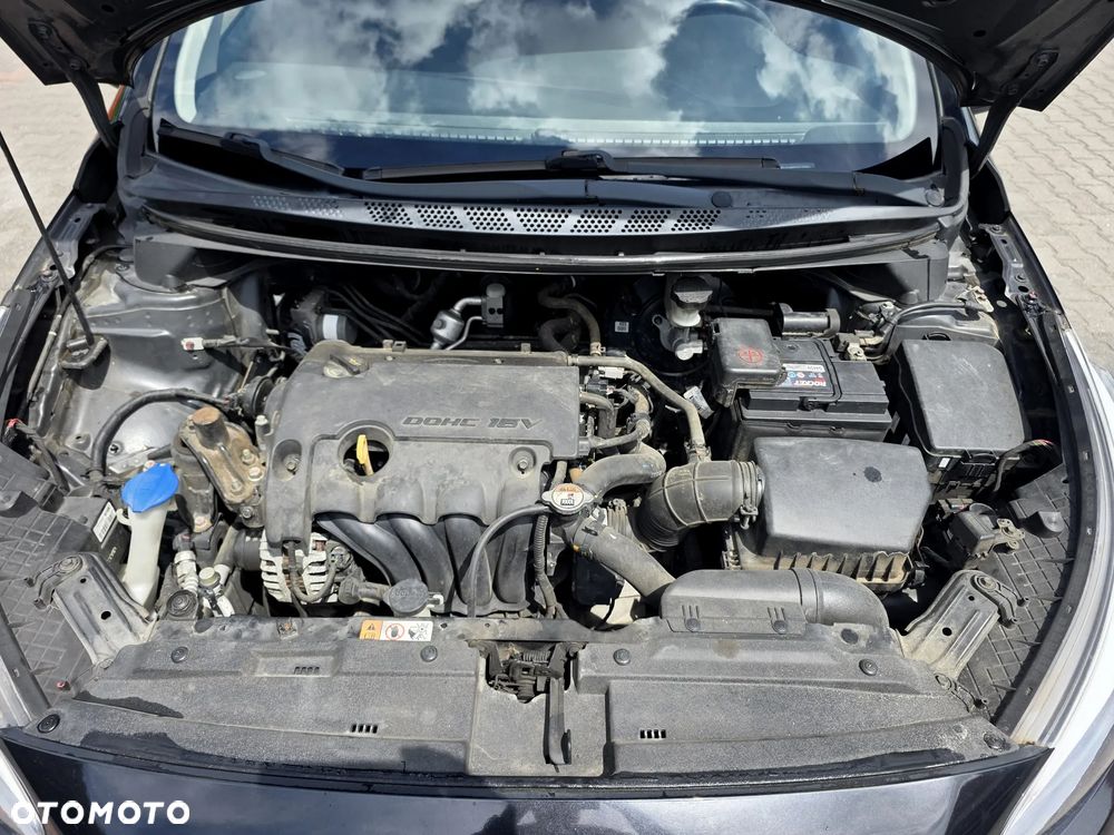 Kia Ceed 1.4 CVVT Attract - 16