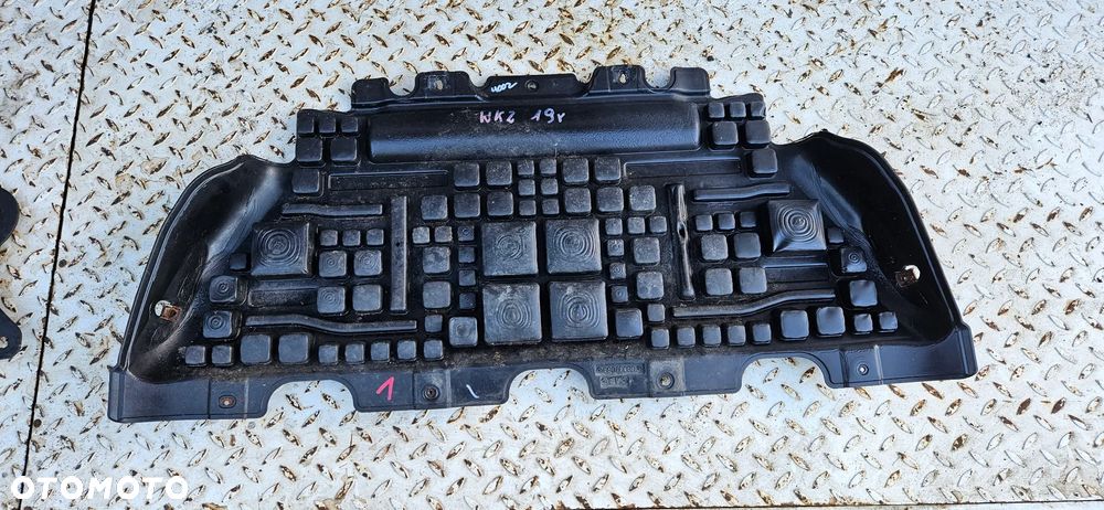 JEEP GRAND CHEROKEE WK2 LIFT SUMMIT OVERLAND Dolna osłona zderzaka Płyta pod zderzak 68037063AD 68037063AE Osłona podwozia Płyta dolna 68195943AA 68191341AA 68191341AB 68037062AE 68191341AB OSŁONY W STANIE BDB NIE POŁAMANE ORYGINAŁ - 2