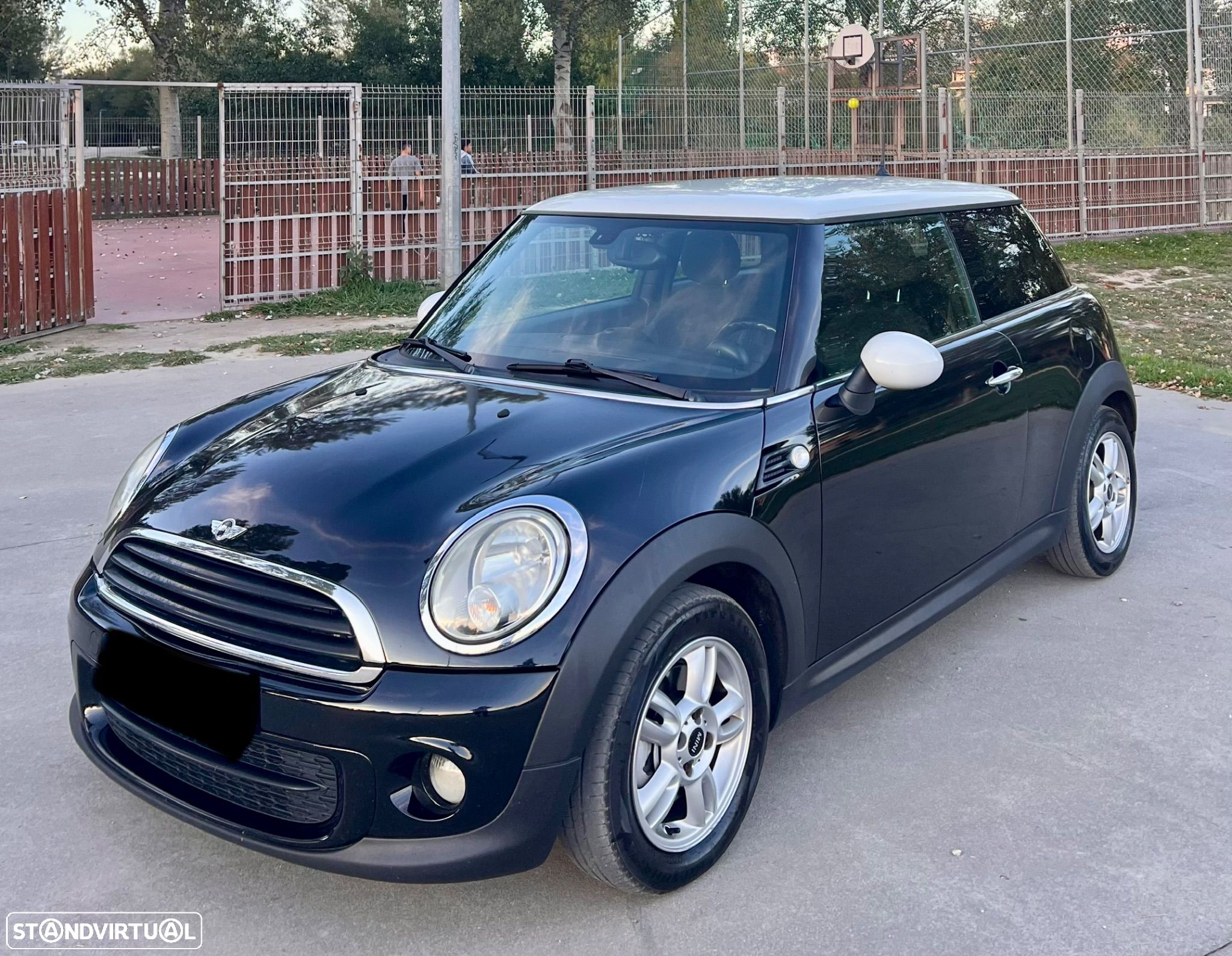 MINI 3 Portas Cooper D - 1