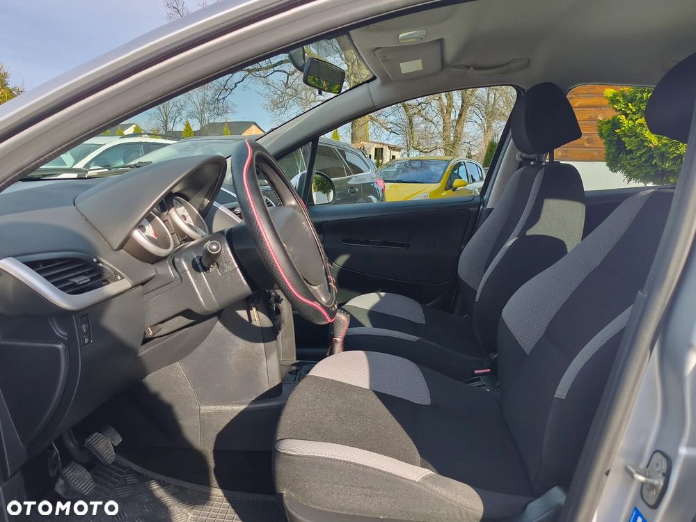Peugeot 207 75 Urban Move - 27
