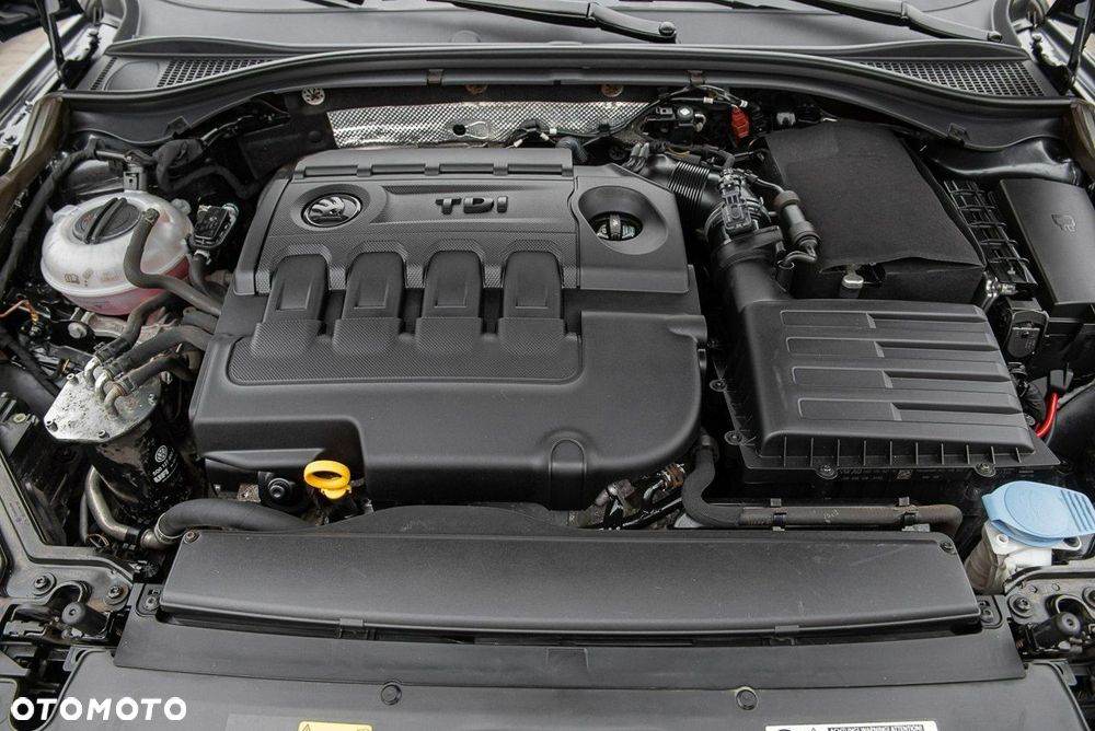 Skoda Superb 1.6 TDI Ambition Greenline - 32