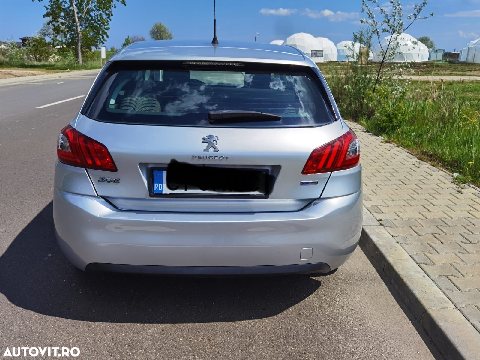 Peugeot 308 1.2 L PureTech Turbo Allure - 5