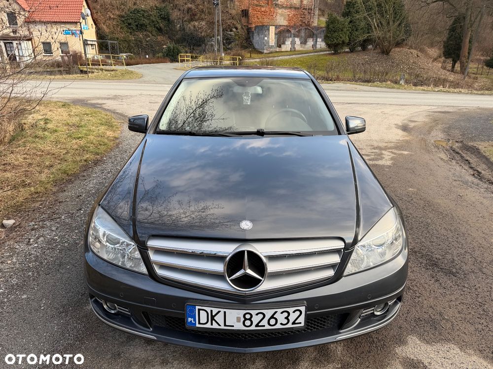 Mercedes-Benz Klasa C 200 CGI Automatik BlueEFFICIENCY Avantgarde - 9