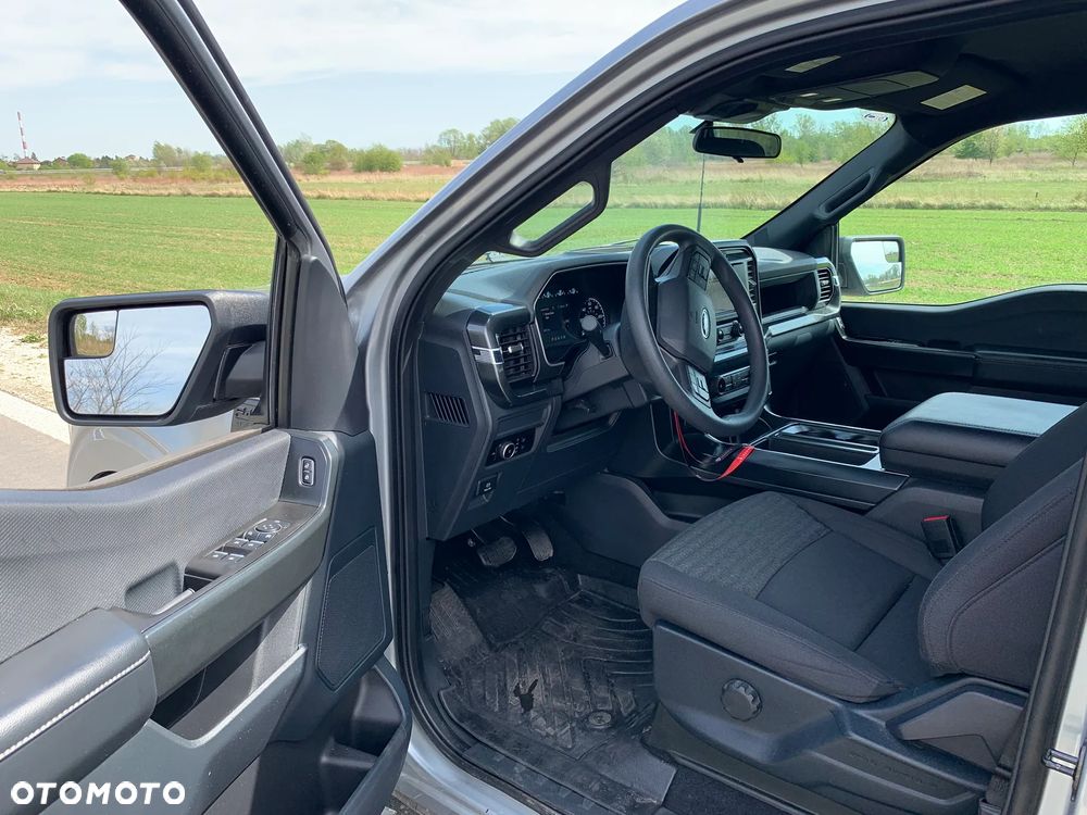 Ford F150 - 8