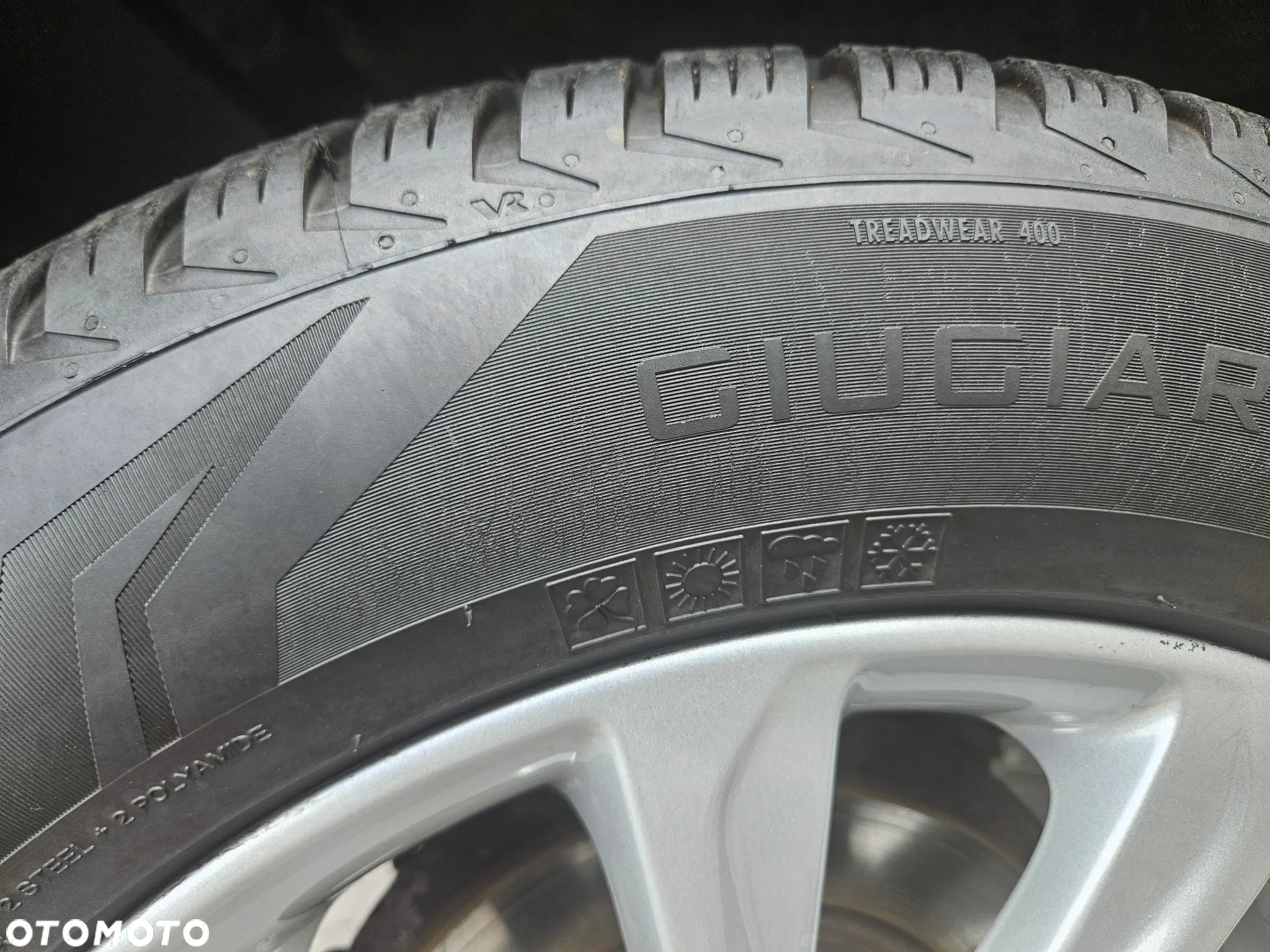 Ford Kuga 2.0 TDCi 2x4 Titanium - 6