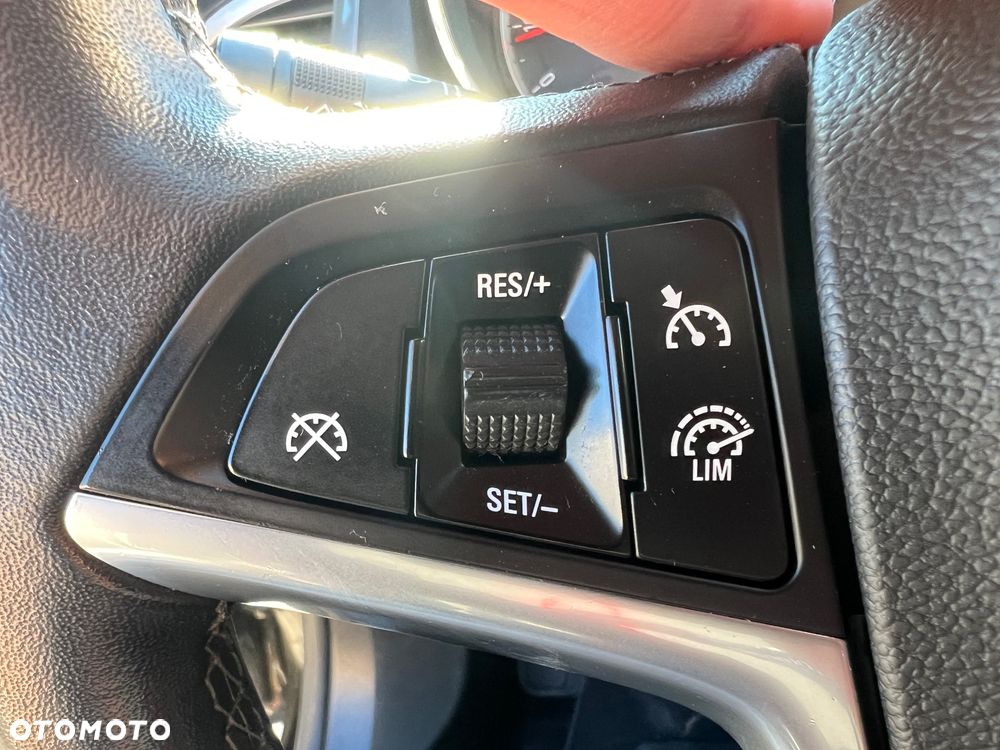 Opel Astra 1.4 Turbo Active - 20