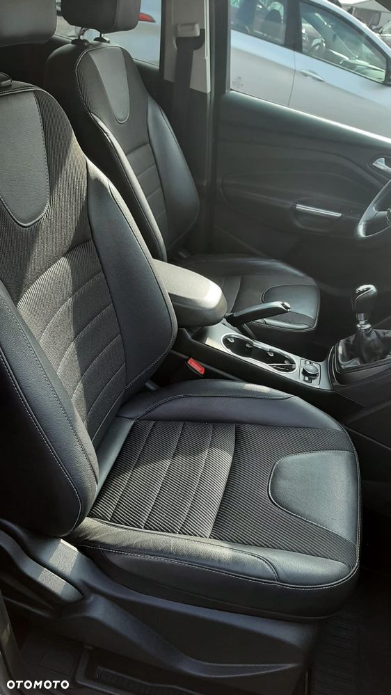 Ford Kuga 2.0 TDCi 4WD Titanium - 17