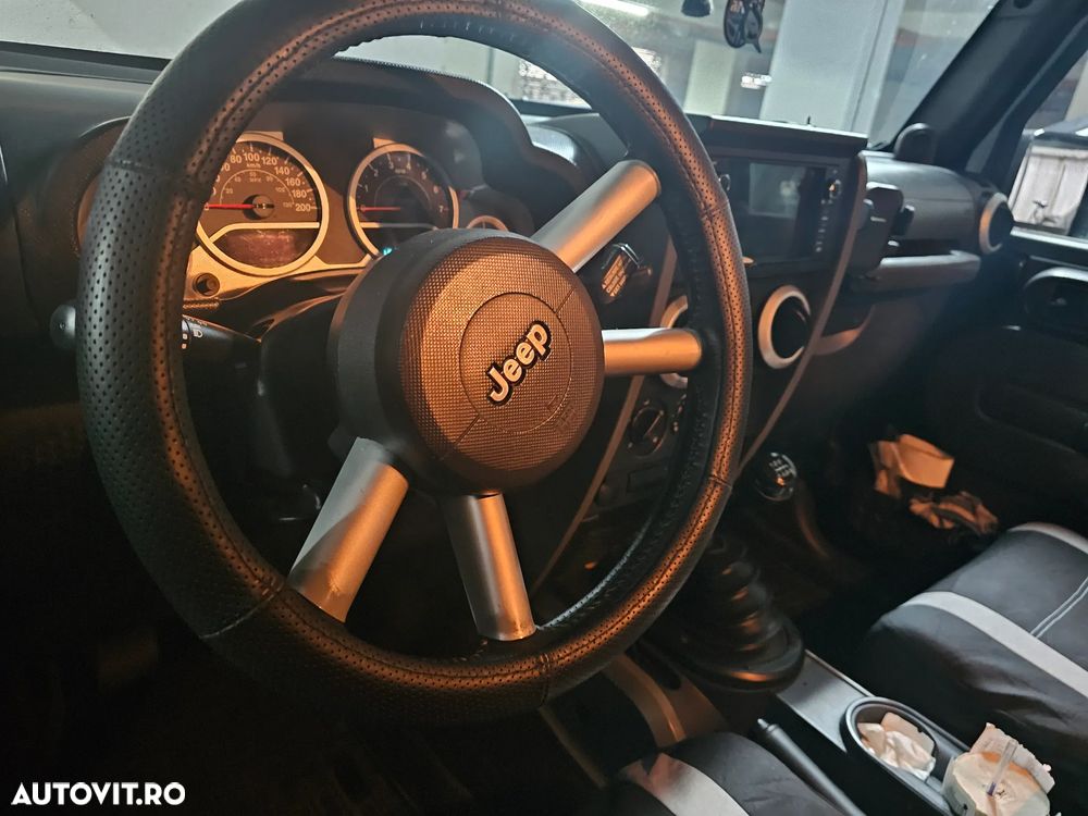 Jeep Wrangler - 14