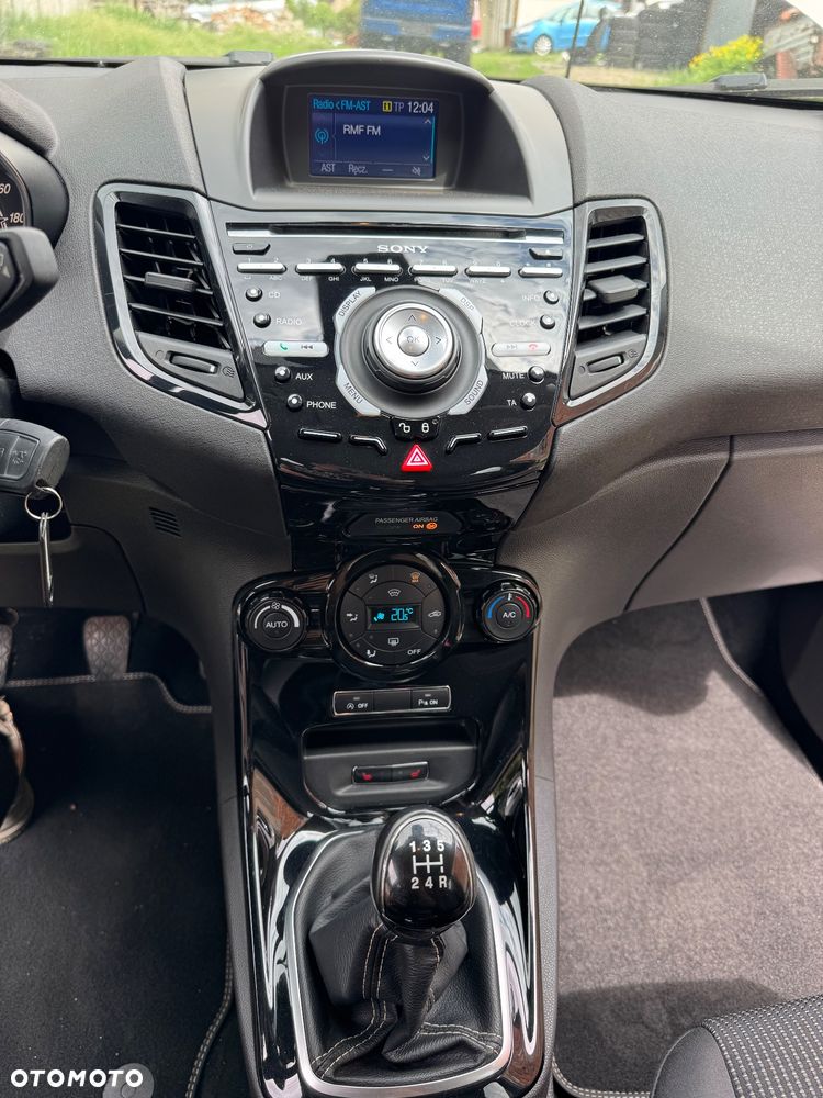 Ford Fiesta 1.0 EcoBoost S&S TITANIUM X - 8