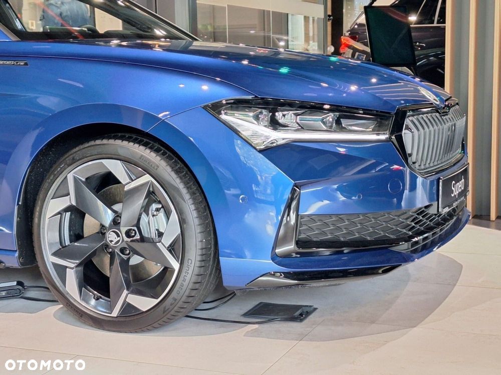 Skoda Superb 2.0 TSI 4x4 Sportline DSG - 17
