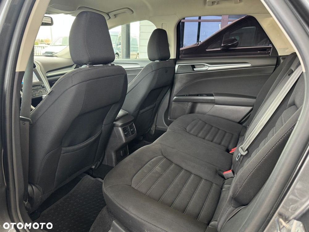 Ford Mondeo - 9