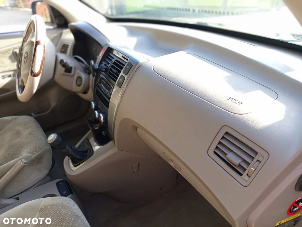 Hyundai Tucson 2.0 Comfort 2WD - 4