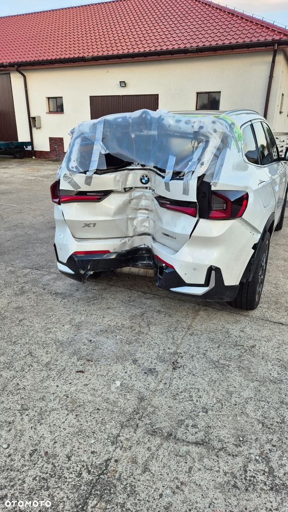 BMW X1 sDrive18d Sport Line - 22