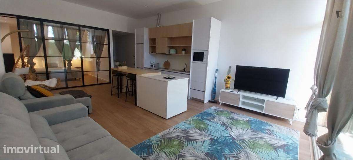 Apartamento com 1 quartos - localizado em Portimao - Grande imagem: 4/7