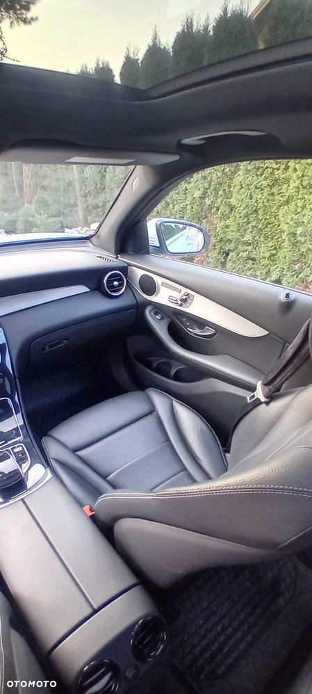 Mercedes-Benz GLC 300 4Matic 9G-TRONIC - 22