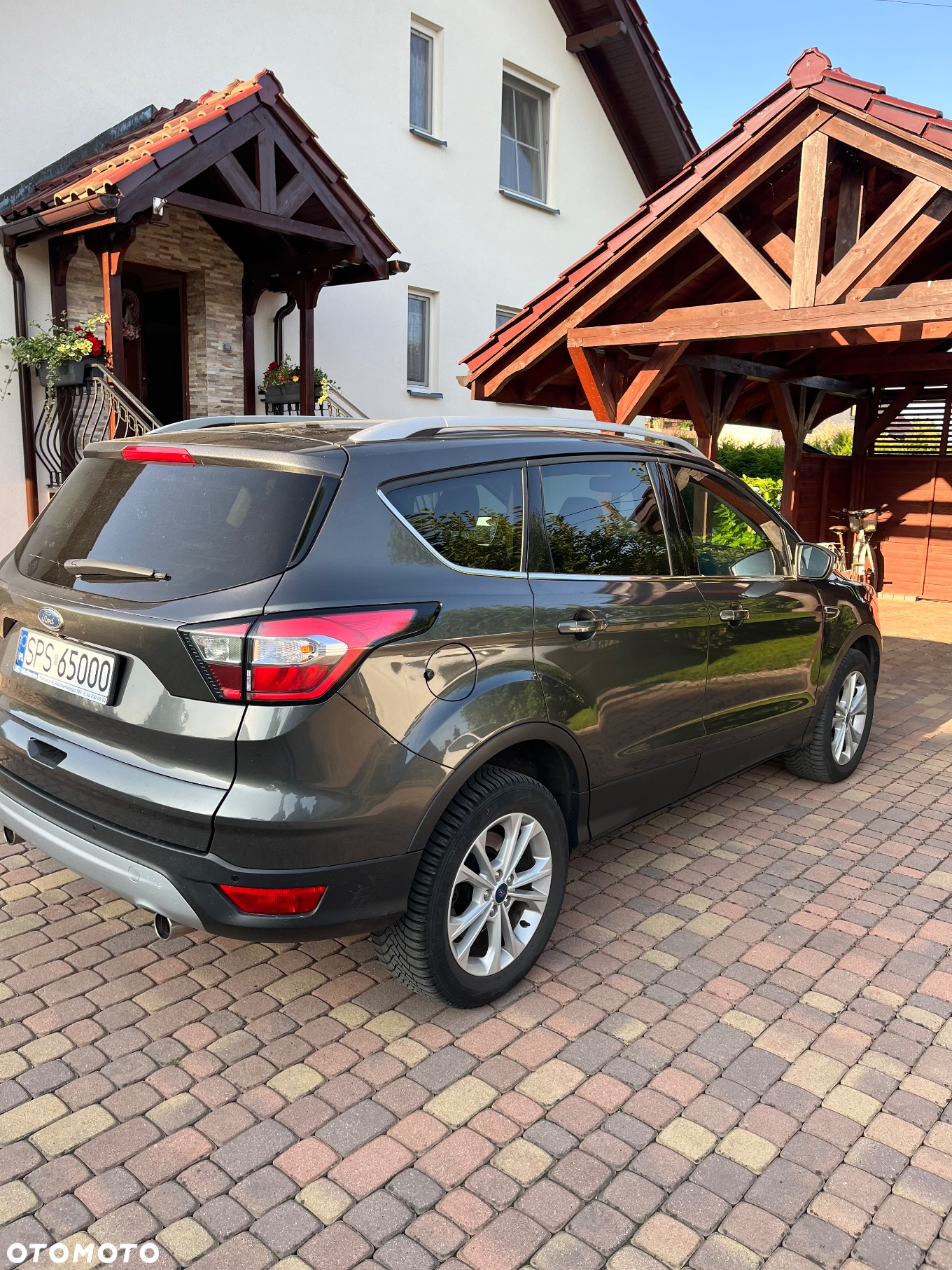 Ford Kuga 1.5 EcoBoost FWD Titanium ASS GPF - 3