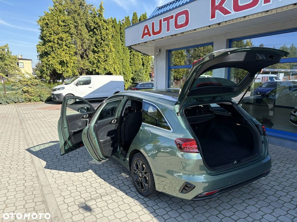 Kia Ceed - 35