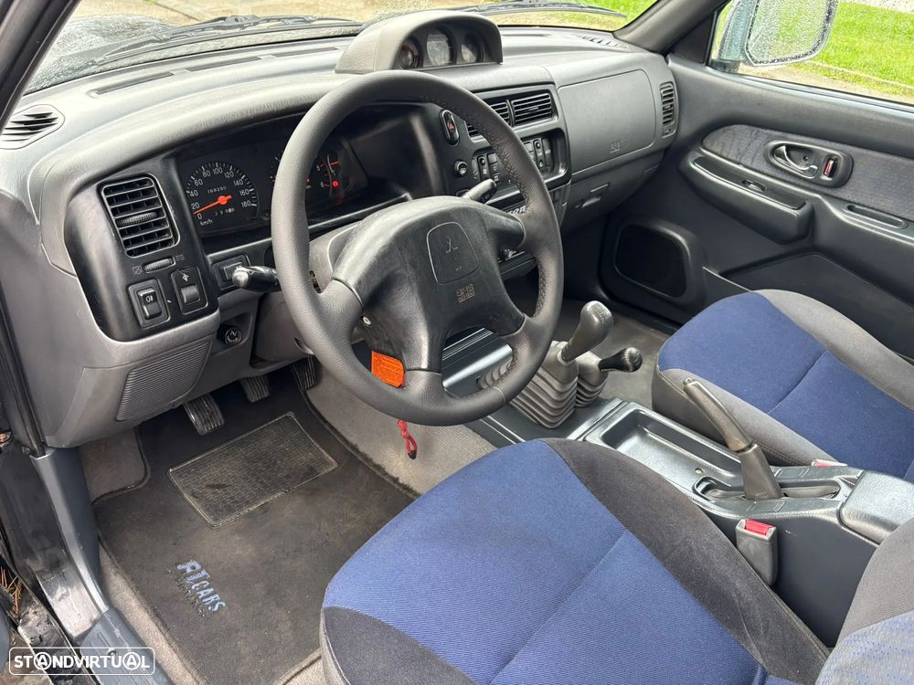 Mitsubishi L200 2.5 TD CD Strakar ABS+AC - 12