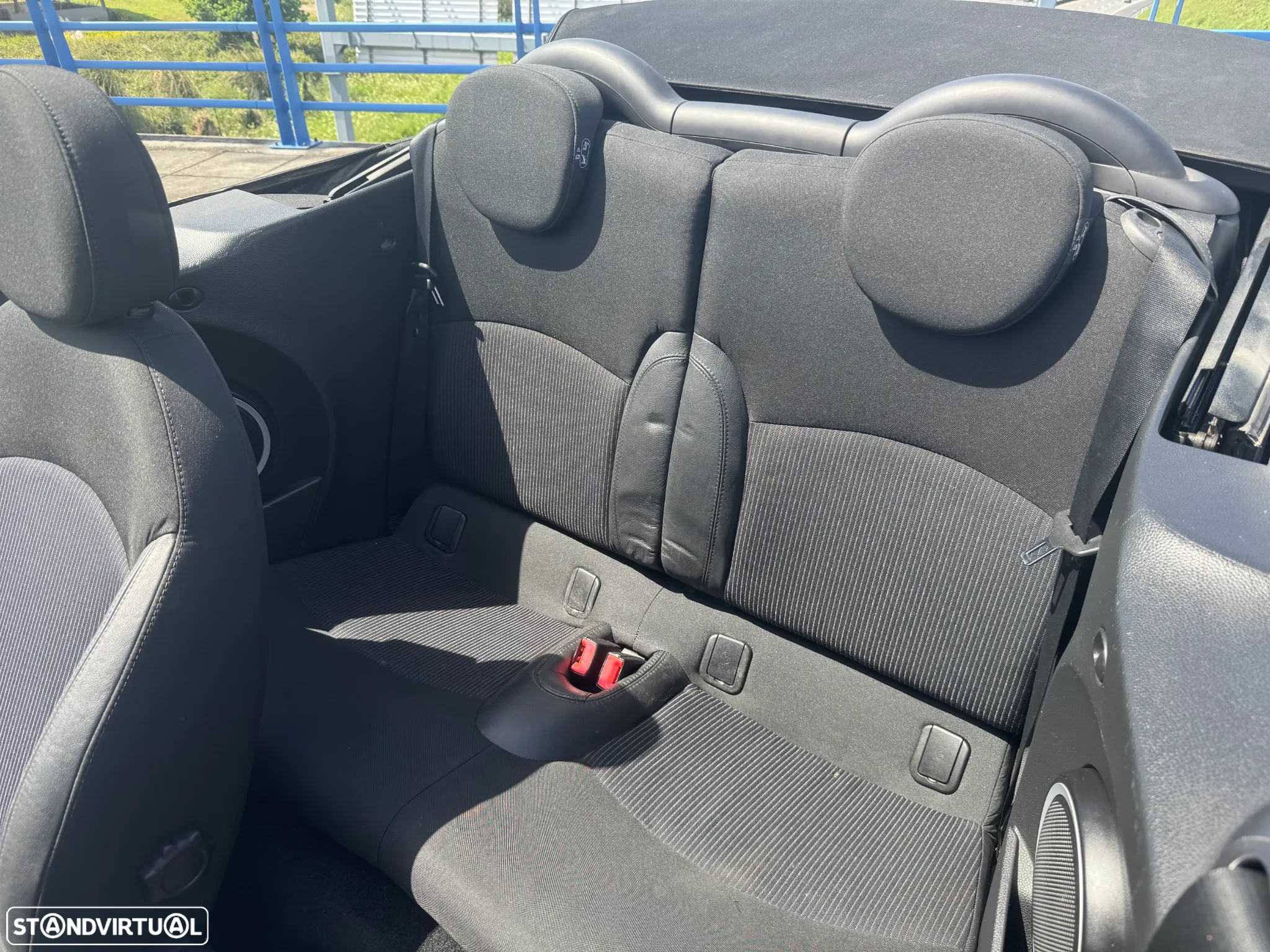 MINI Cabrio Cooper - 19