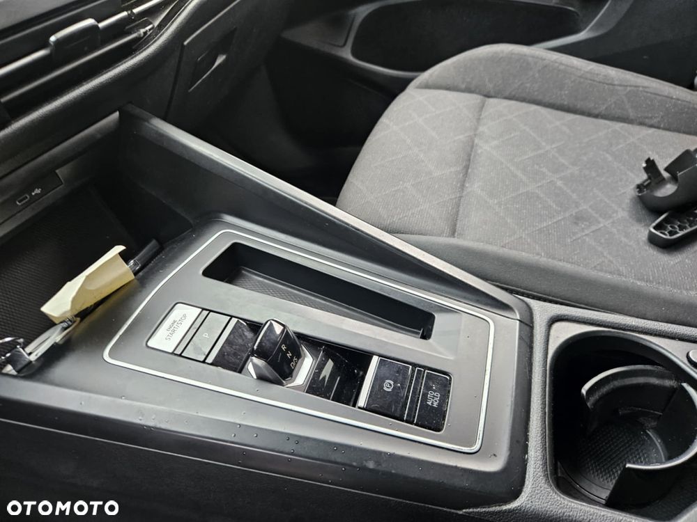 Volkswagen Golf 1.0 eTSI OPF DSG Life - 13