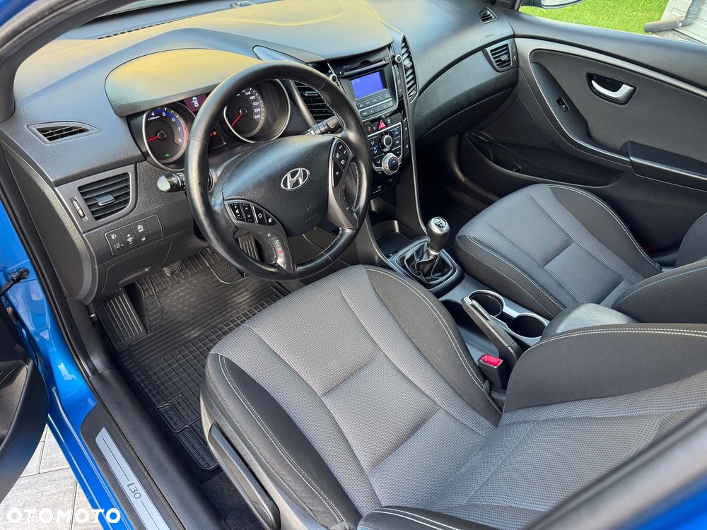 Hyundai i30 1.4 GO Plus - 21