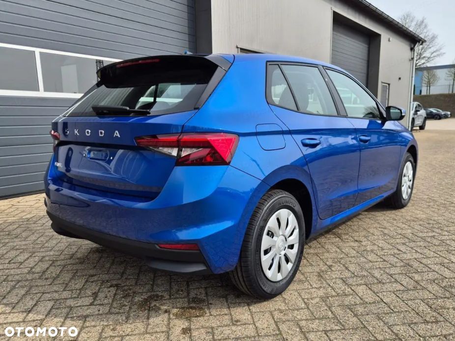 Skoda Fabia 1.0 Essence - 7