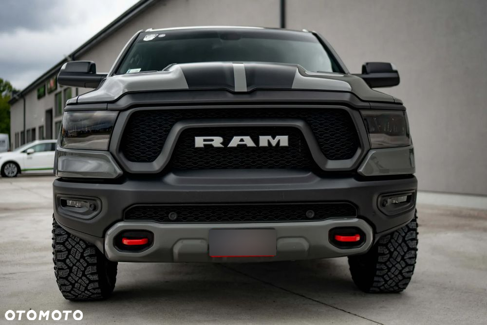 Dodge RAM 1500 5.7 4x4 - 2