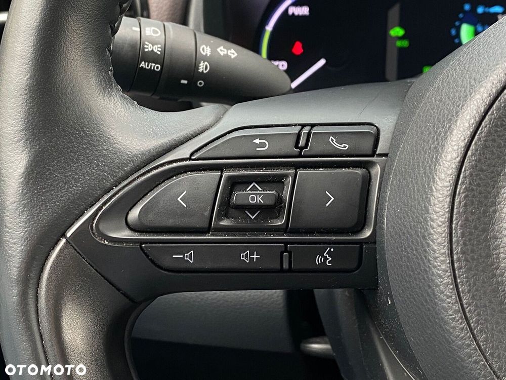Toyota Yaris Cross Hybrid 1.5 Executive - 27