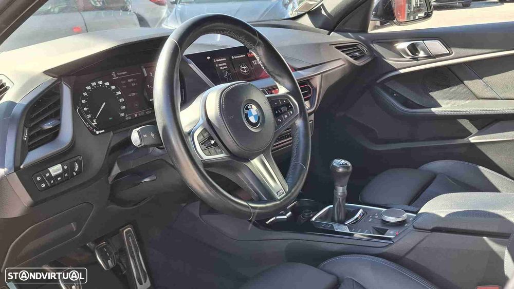 BMW 116 d Pack M - 11