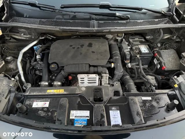 Peugeot 5008 - 23