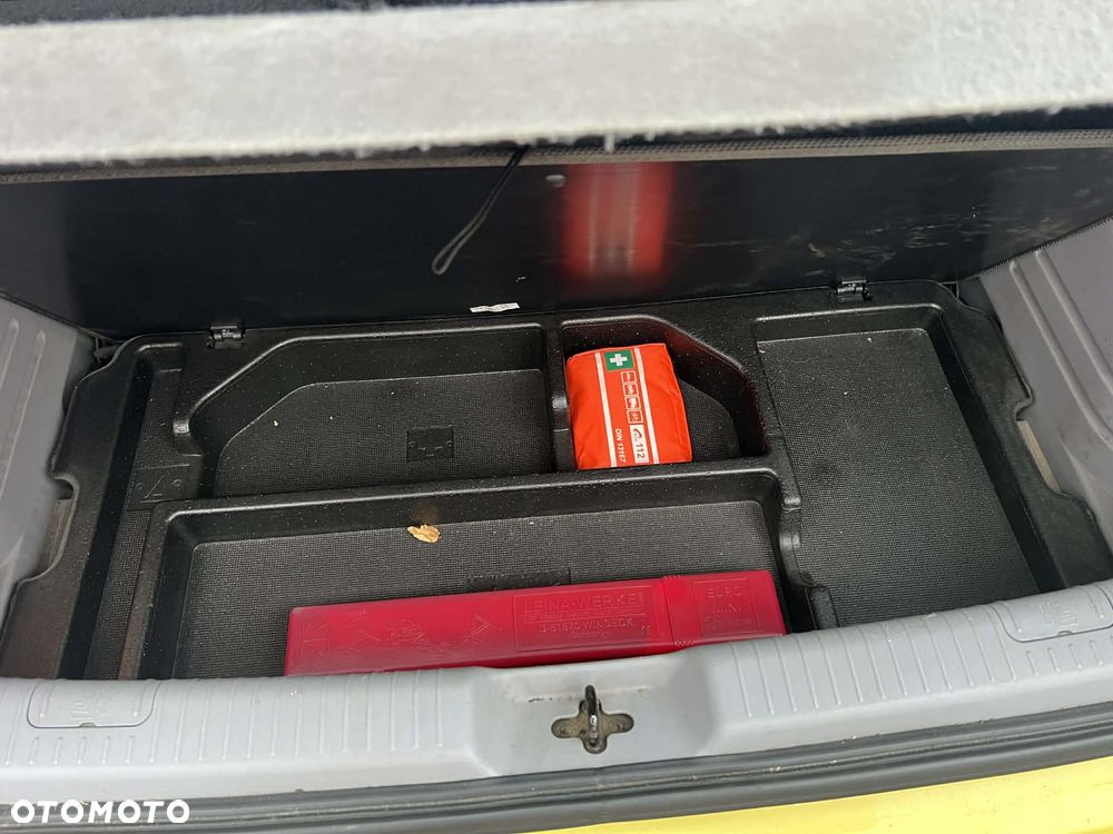 Kia Picanto 1.1 - 17