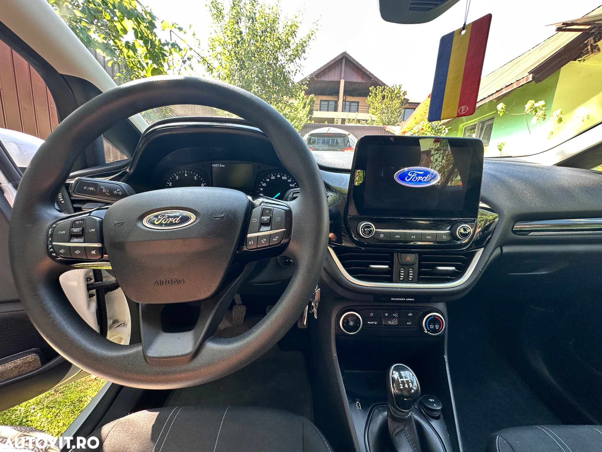 Ford Fiesta 1.1 Trend - 8