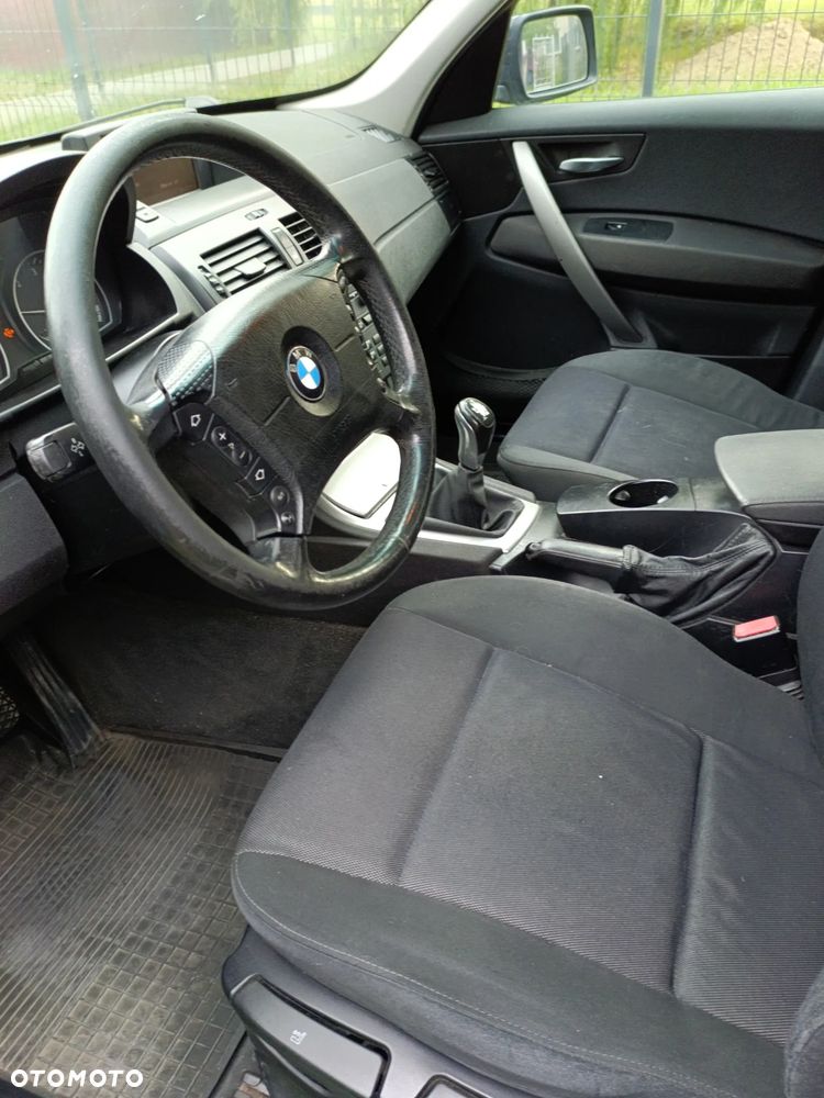 BMW X3 2.0d - 17