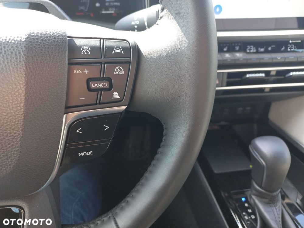 Toyota Camry - 20