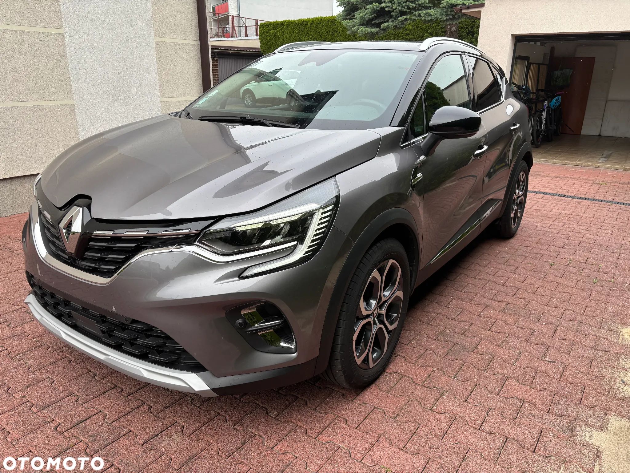 Renault Captur TCe 100 EXPERIENCE - 1