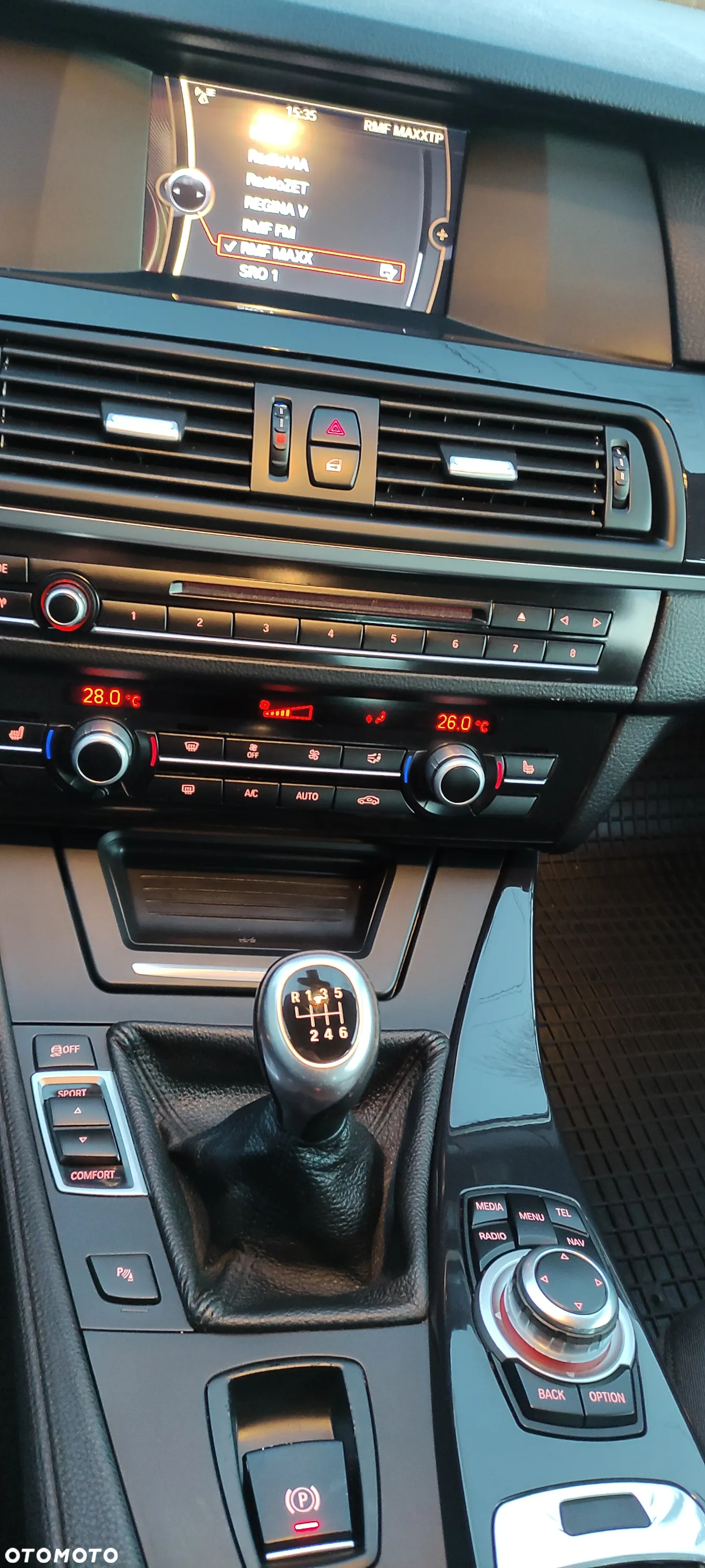 BMW Seria 5 520i - 12