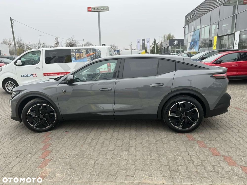 Peugeot 408 - 12