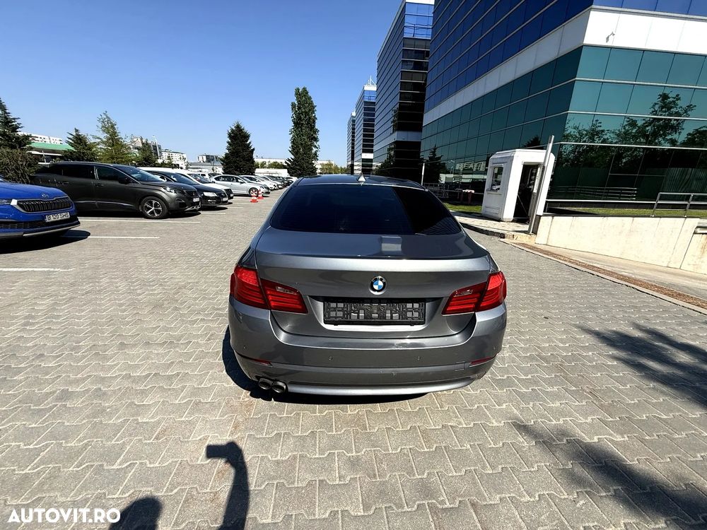 BMW Seria 5 520d Aut. - 5